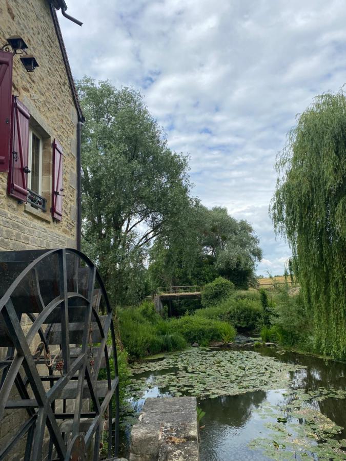 Moulin Le Fleurie Charenton-du-Cher Exterior foto
